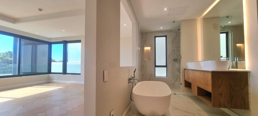 4 Bedroom Property for Sale in Camps Bay Western Cape